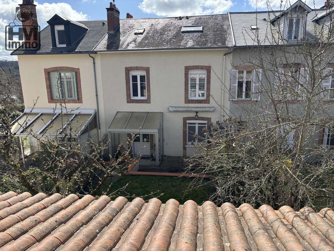 Maison à SAINT-JUNIEN