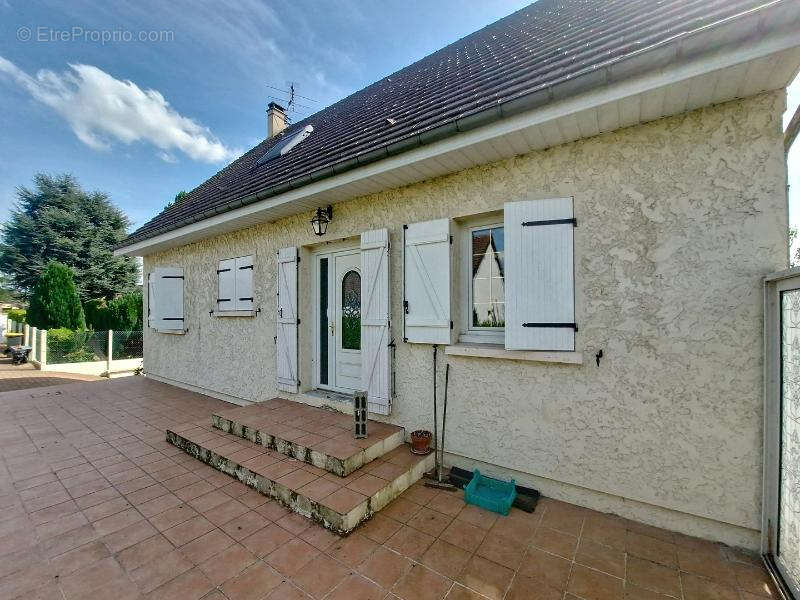 Maison à SAINT-CLAIR-SUR-EPTE