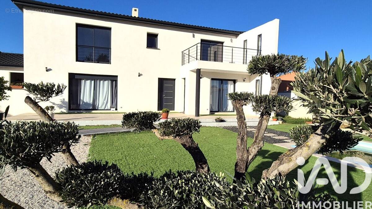 Photo 1 - Maison à BAGNOLS-SUR-CEZE