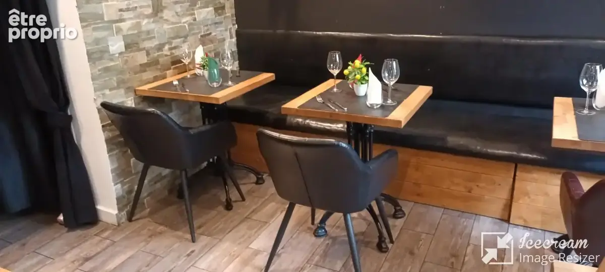 JUAN LES PINS, restaurant, 80 couverts, 100 M des plages, terrasse, parking, excellent état. - photo 9