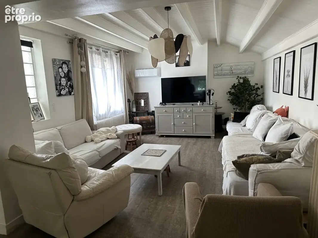 Venez découvrir cette charmante maison avec ces deux studios indépendants et sa piscine hors sol - photo 6