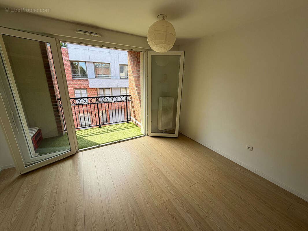 Vieux lille type 2 avec balcon et garage - photo 3