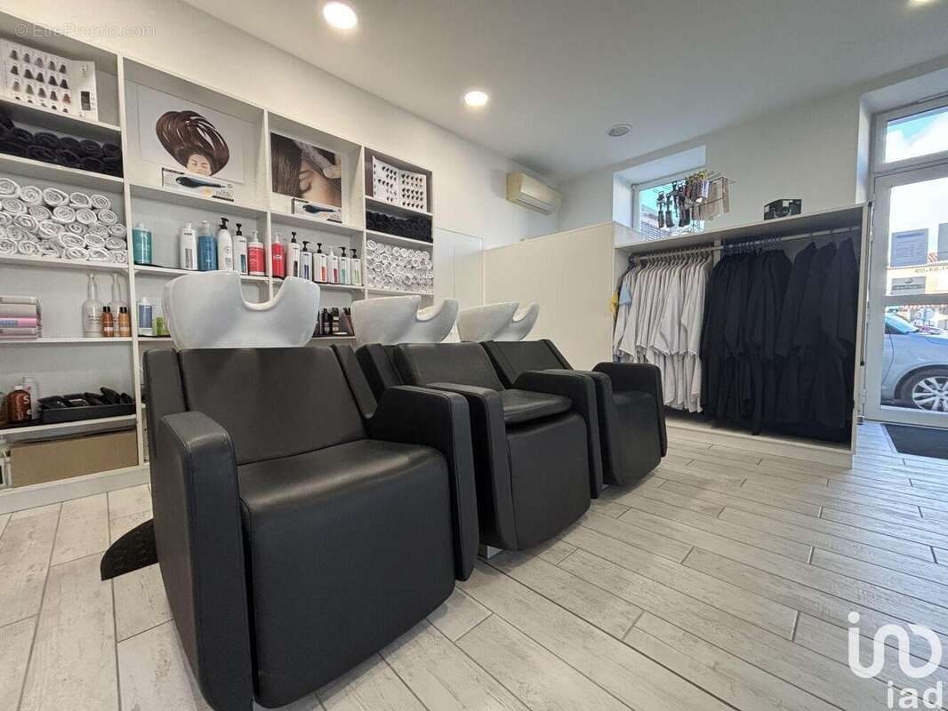 Photo 2 - Commerce à SAINT-JEAN-DE-LIVERSAY