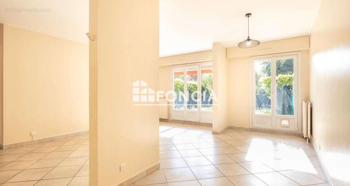Appartement à ECHIROLLES