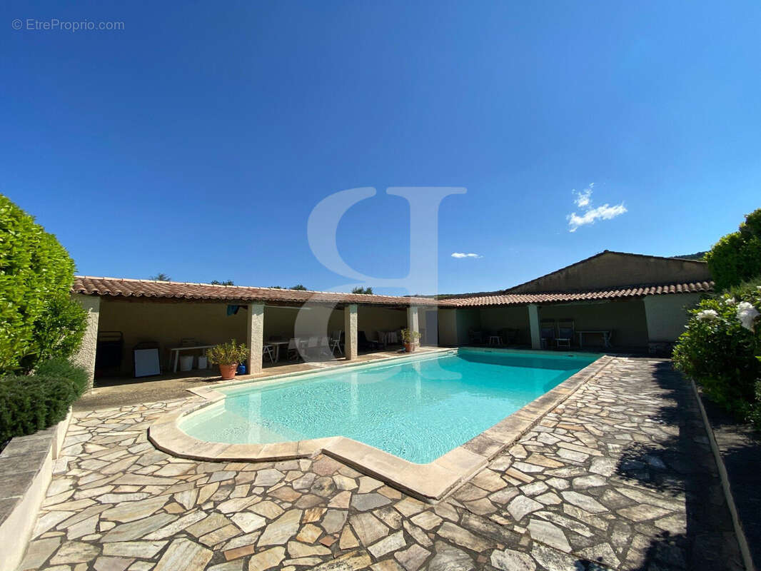 Maison à VAISON-LA-ROMAINE