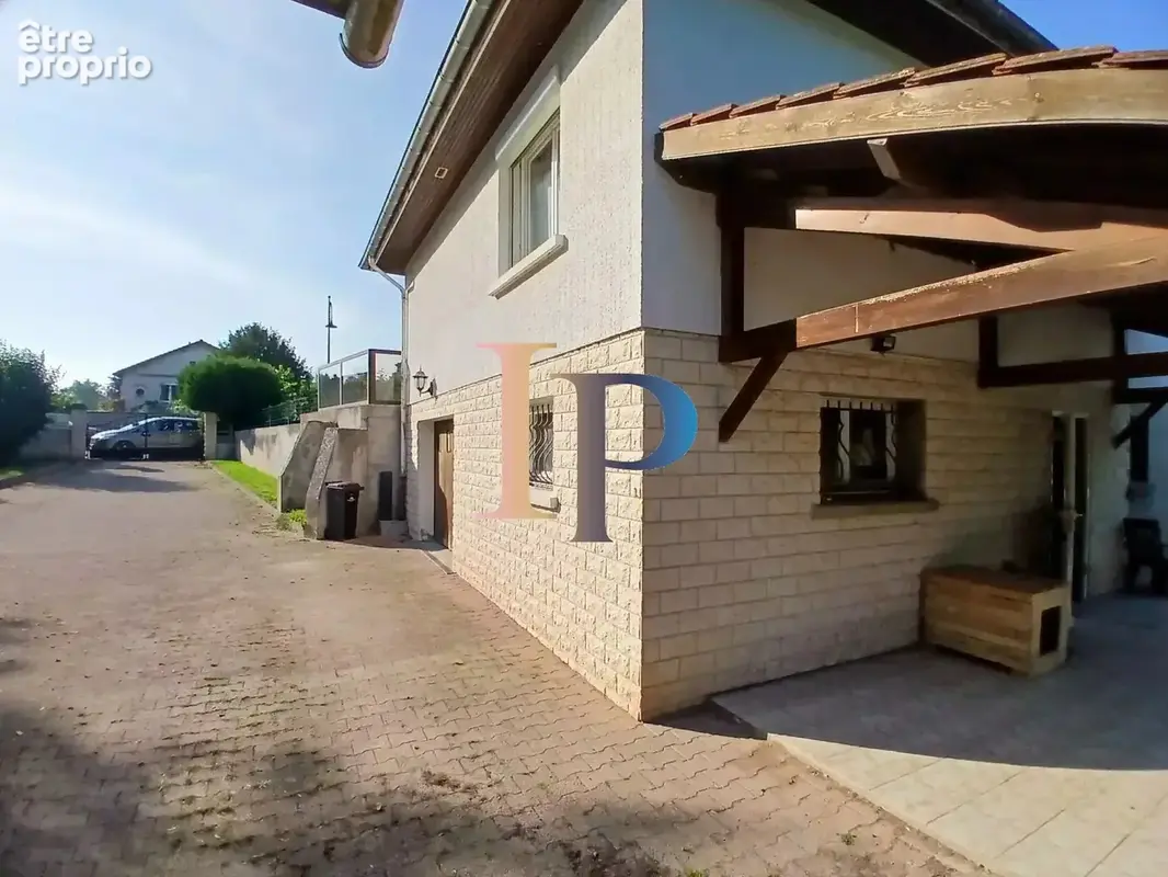 Maison 81 m² à Briennon  - photo 7