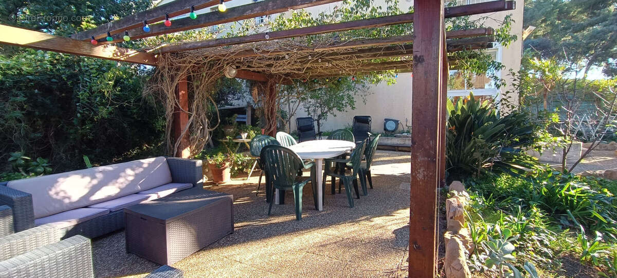 Appartement à SAINT-MANDRIER-SUR-MER