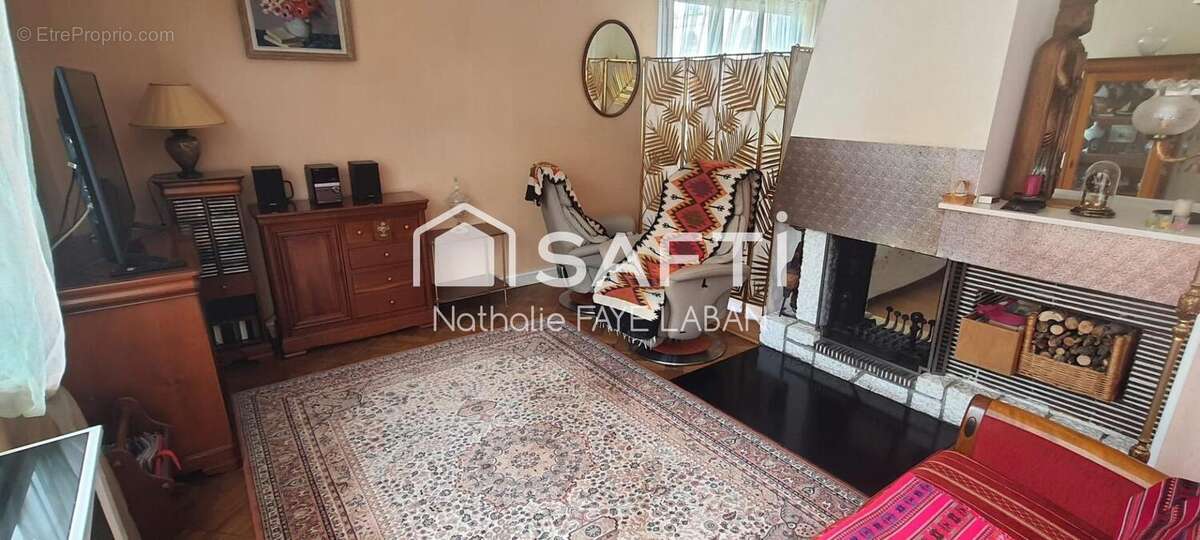 Photo 2 - Maison à CHATELLERAULT