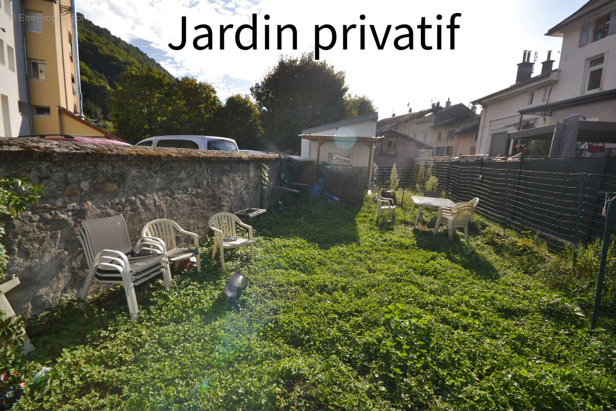 Appartement à DOMENE