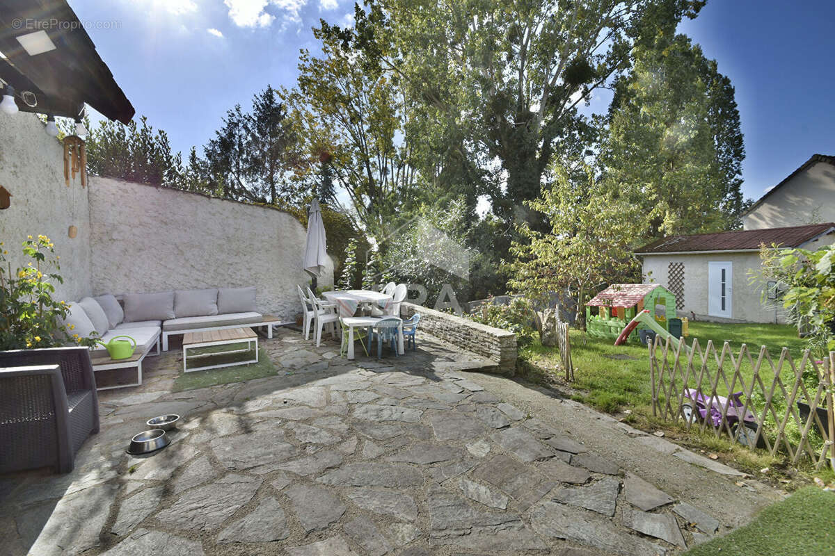 Maison à JOUARS-PONTCHARTRAIN