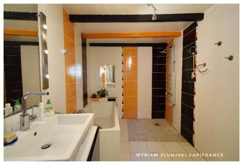 Maison à RIVIERE-SAAS-ET-GOURBY