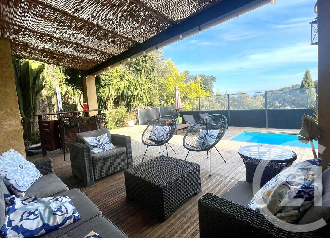 Maison 138 m² à Bormes-Les-Mimosas  - photo 3