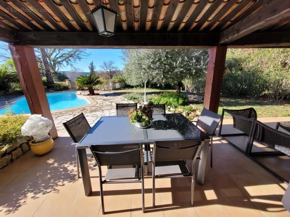 Maison à PEYMEINADE