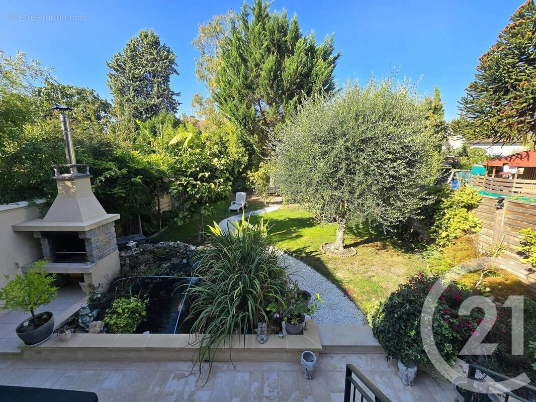 Maison à ORMESSON-SUR-MARNE