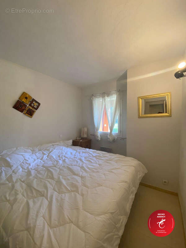 Appartement à ROQUEBRUNE-SUR-ARGENS