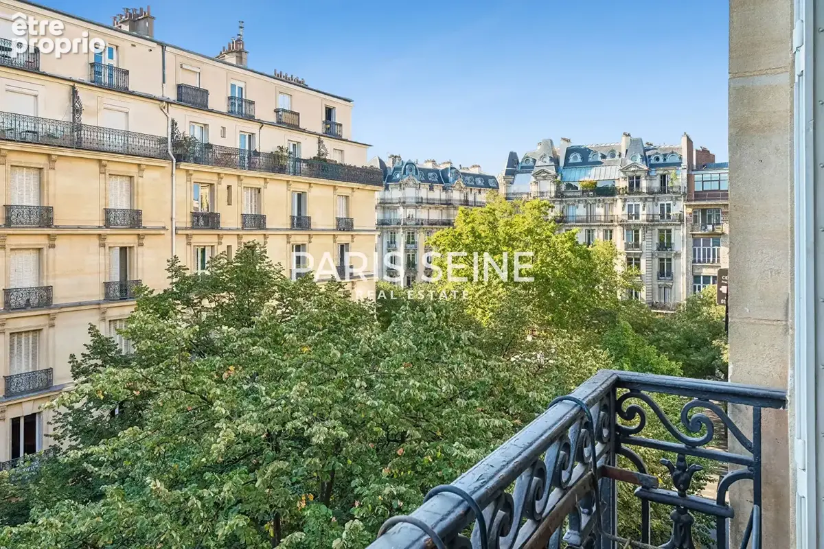 Appartement à PARIS-9E