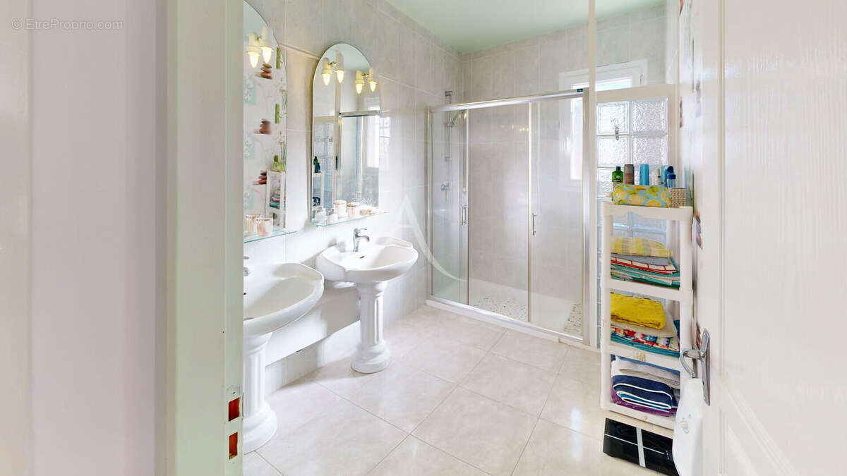 Maison à SAINT-ANDRE-DE-ROQUELONGUE