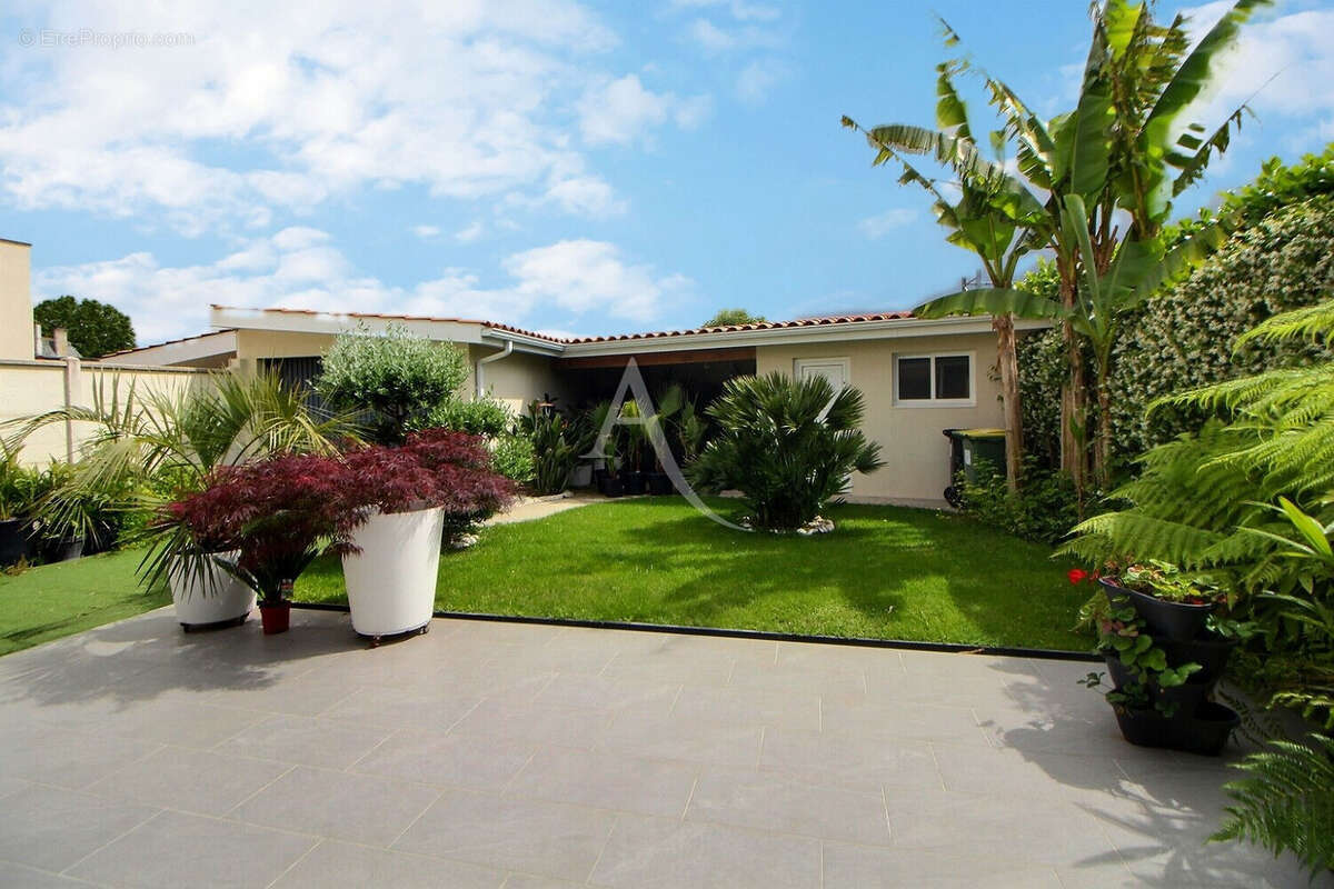 Maison à BEGLES