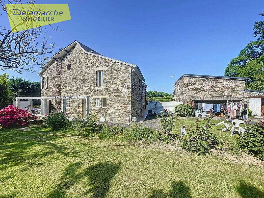 Maison à SAINT-SAUVEUR-LA-POMMERAYE