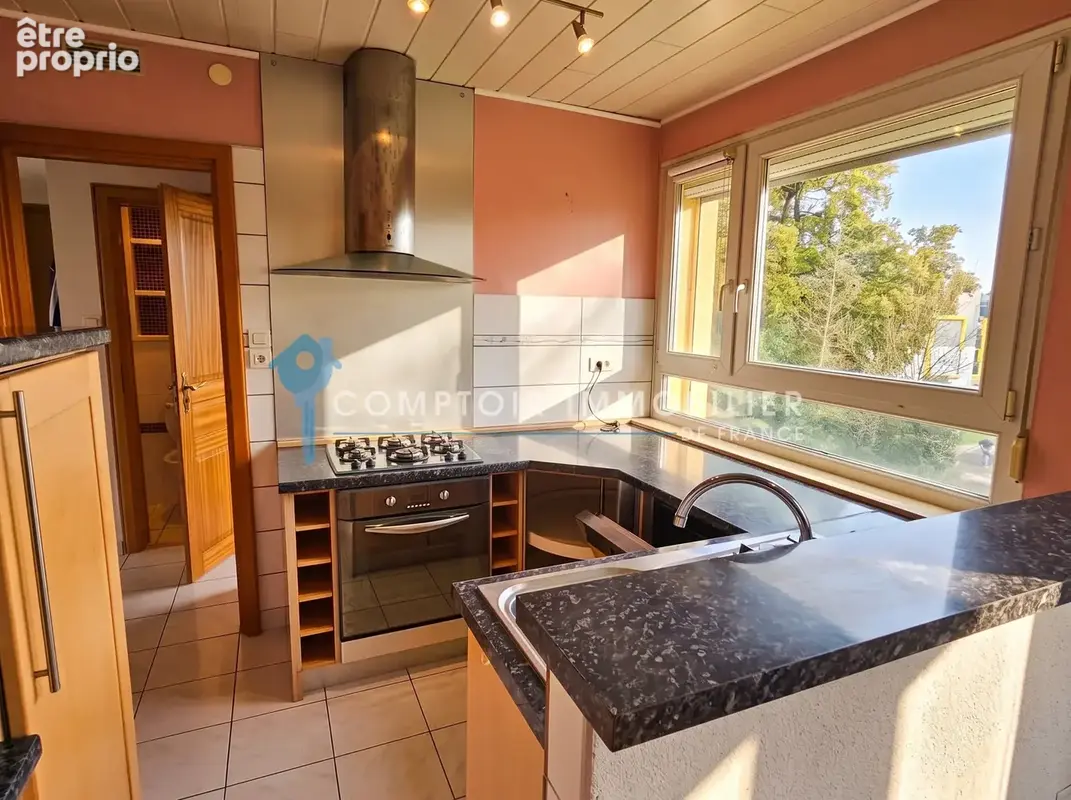 Bouzonville   stockholz : agréable f3 avec balcon et garage - photo 3