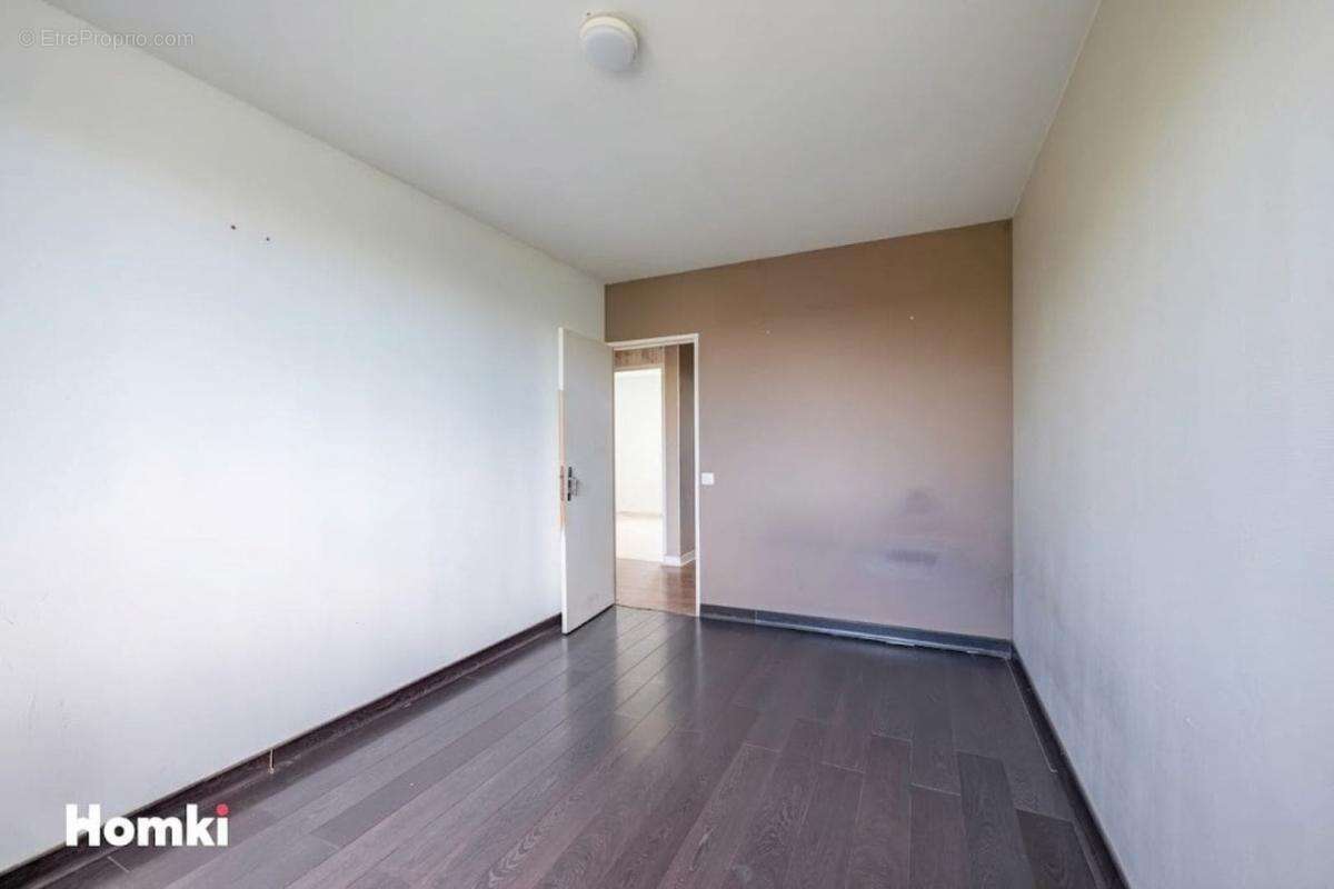 Appartement à PIERRE-BENITE