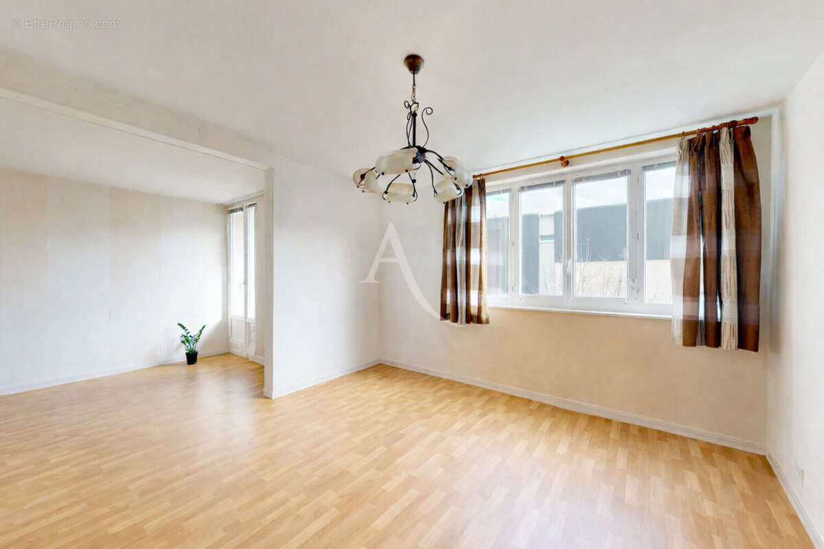 Appartement Alfortville 5 pièce(s) 72 m2 - CAVE - photo 3