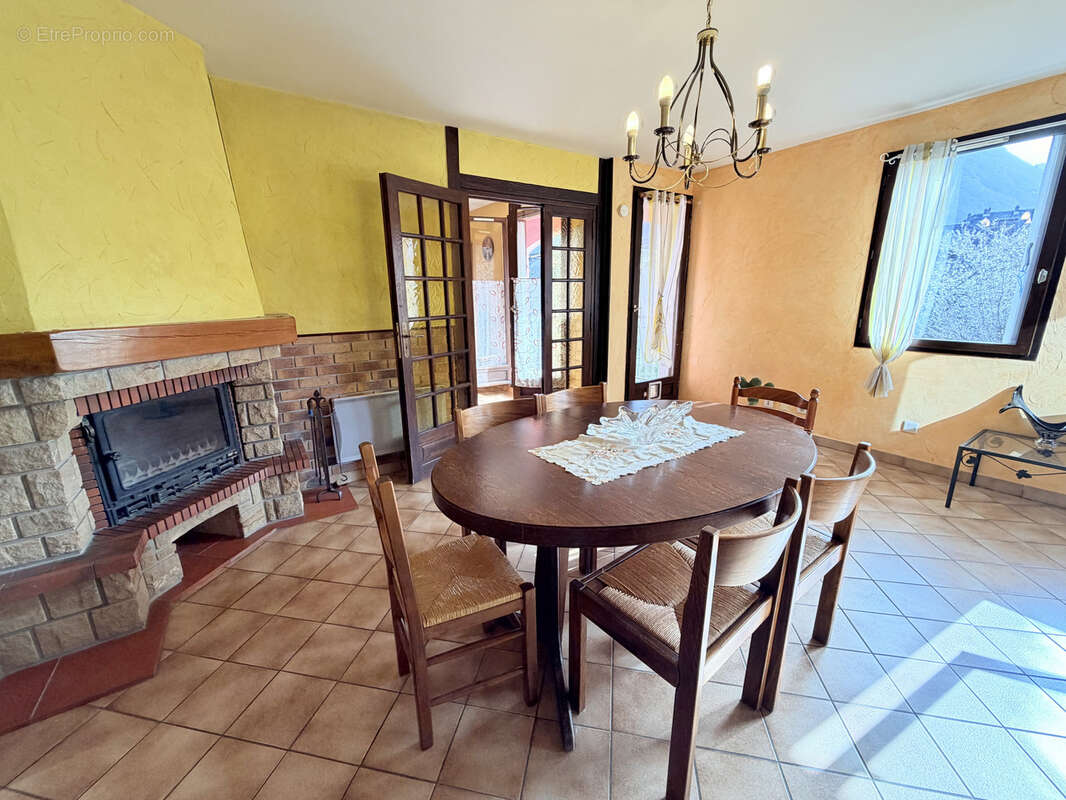 Appartement à SAINT-JEAN-DE-MAURIENNE