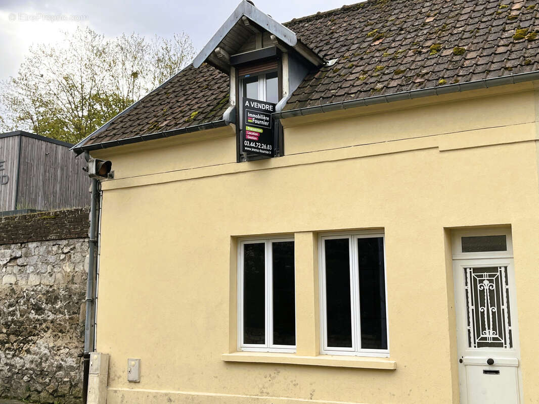 Maison à PONT-SAINTE-MAXENCE