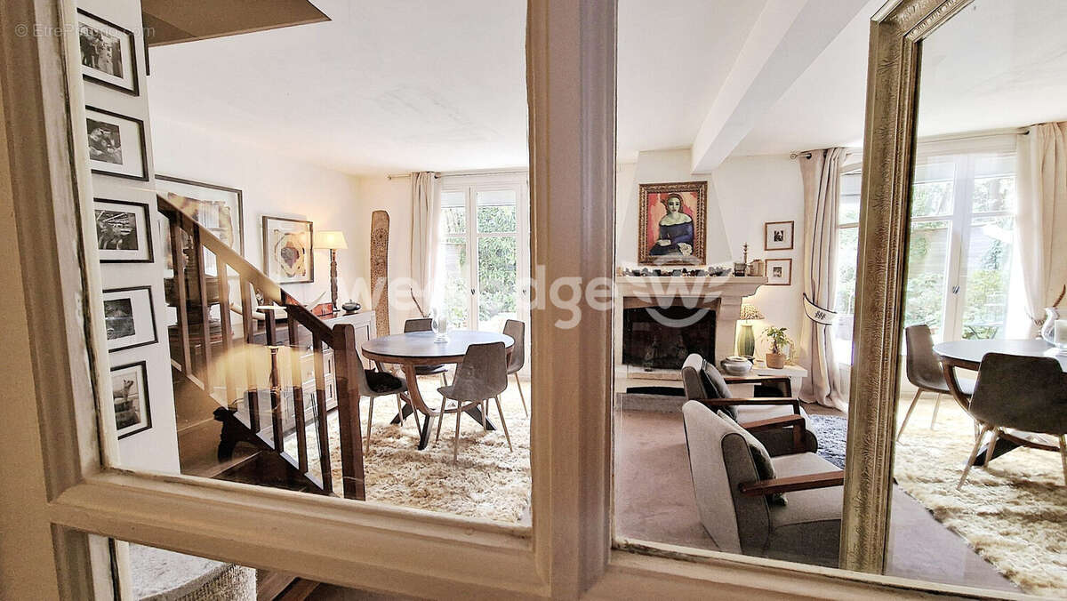 Maison à VOISINS-LE-BRETONNEUX