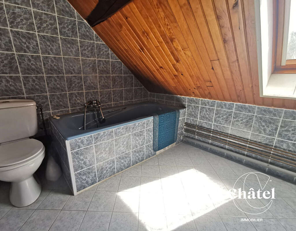 Maison à SAINT-VAAST-LES-MELLO