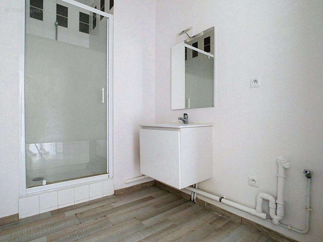 Appartement t3 dans residence securisee de 2015  + parking - photo 5