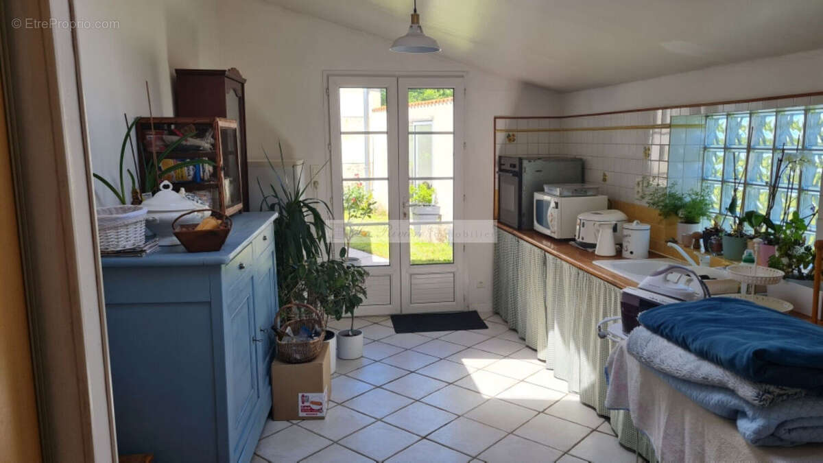 Maison Cognac 6 Kms de 154 m2 - photo 8
