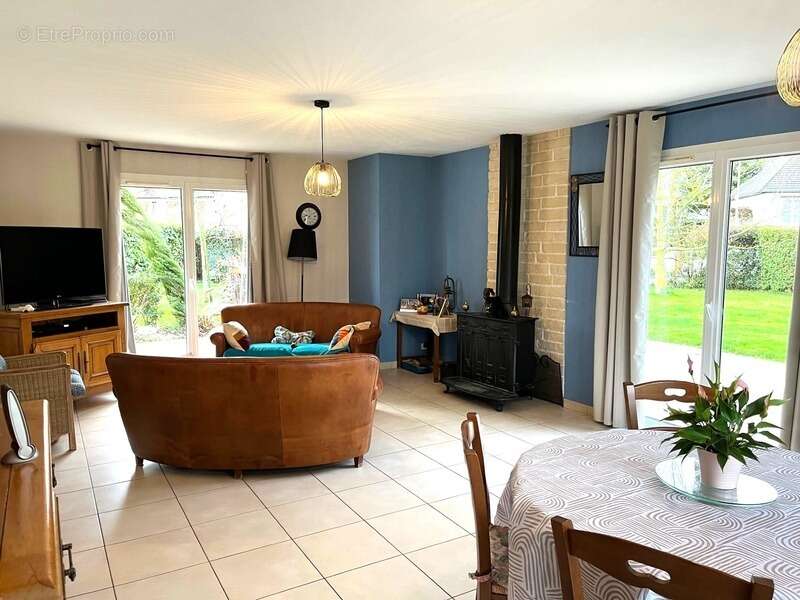 Maison à NOYERS-BOCAGE