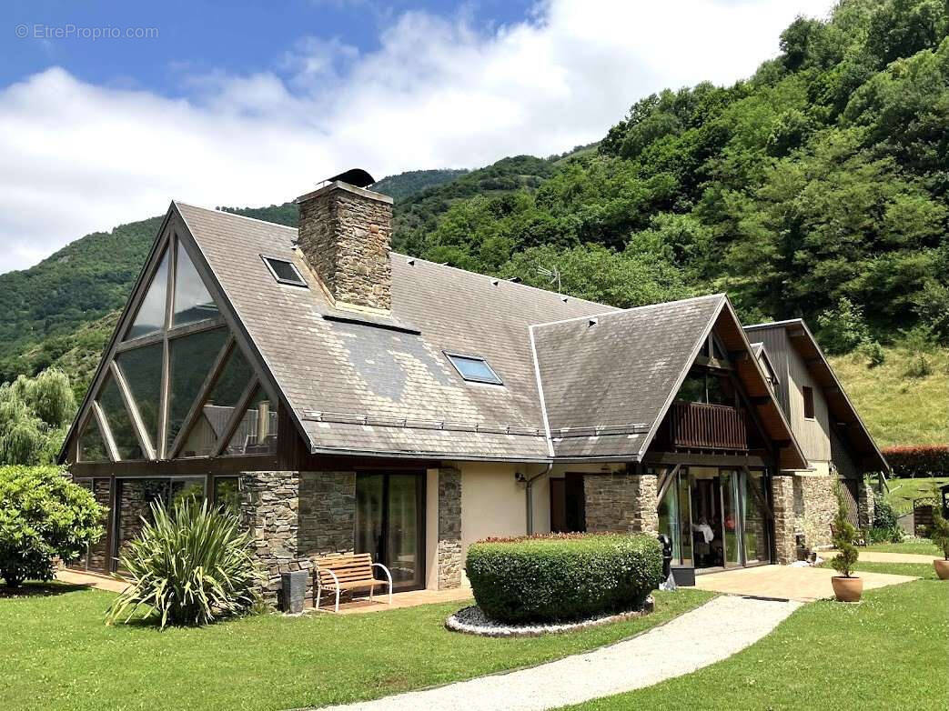 Maison à JUZET-DE-LUCHON