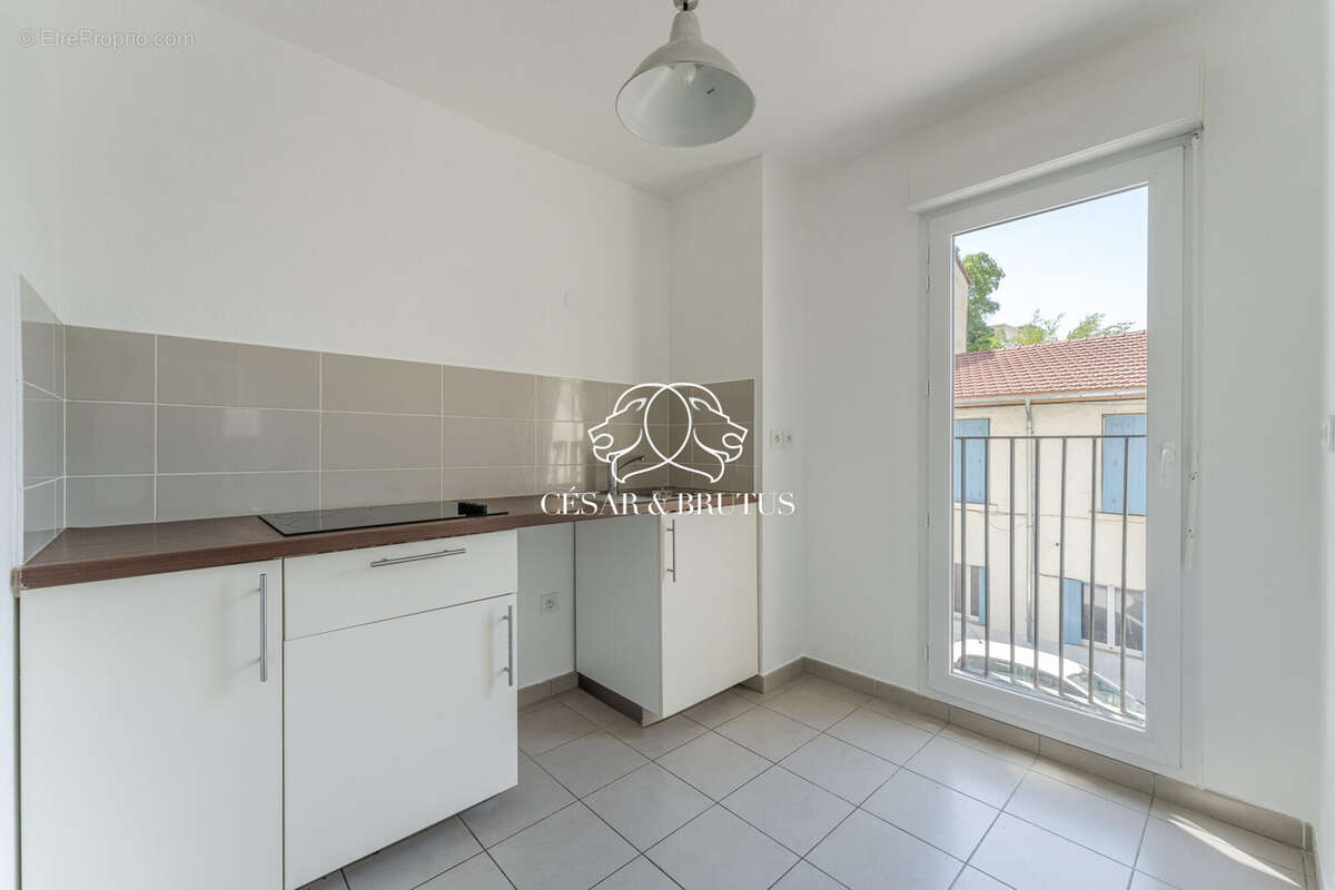 Appartement à LYON-9E
