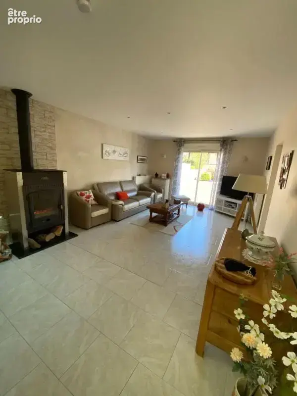 Propiété avec étang et rivière 273 m2 - photo 3