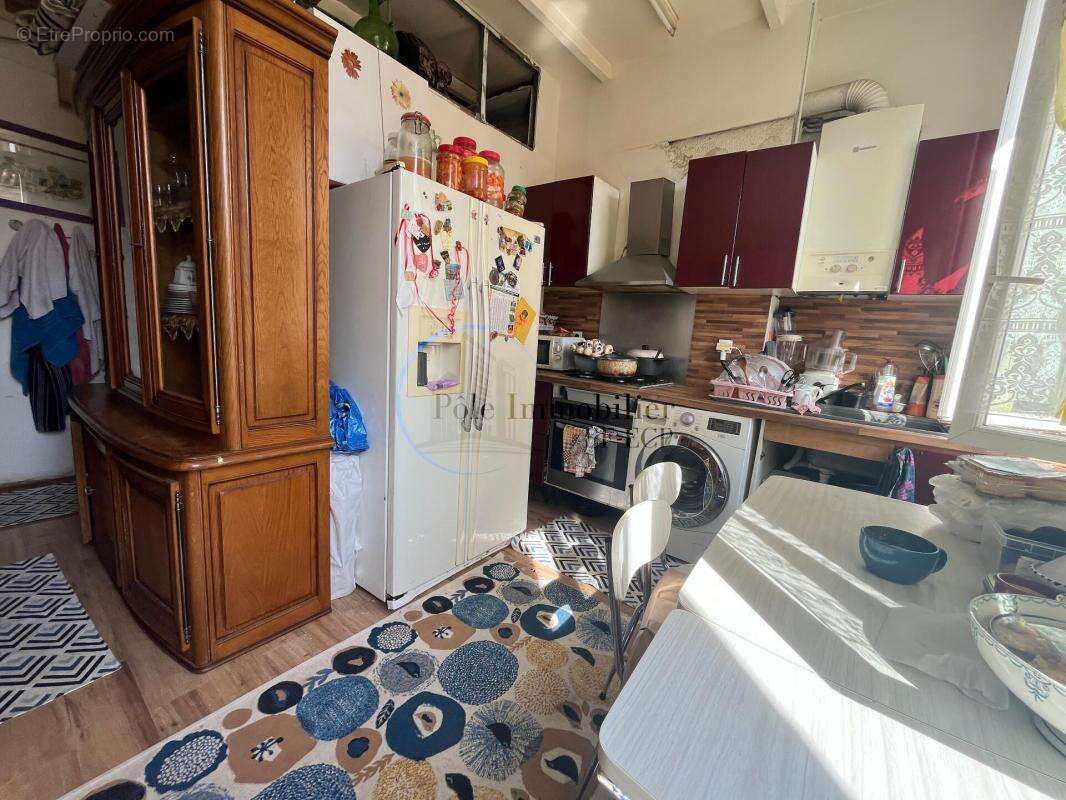 Appartement à MARSEILLE-6E