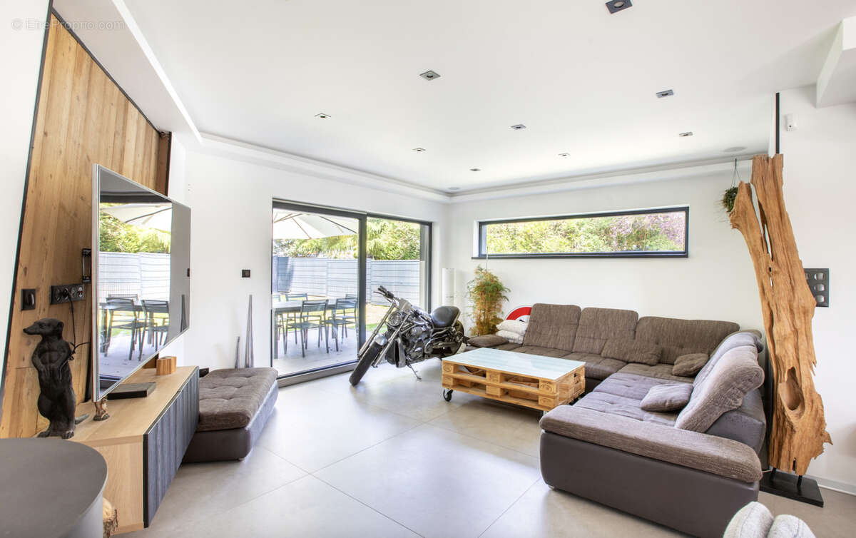 Maison à FROENINGEN