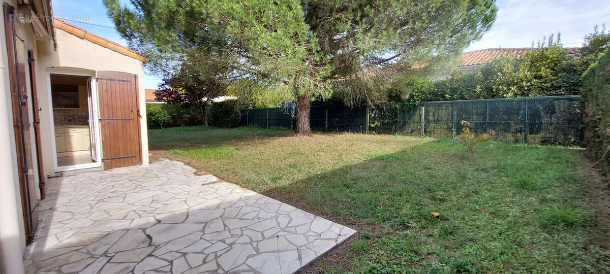MAISON DE  PLAIN PIED avec un magnifique jardin et un garage située à ROYAN - photo 5