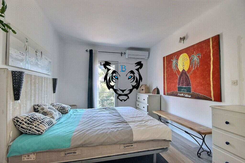 Maison à LES ISSAMBRES