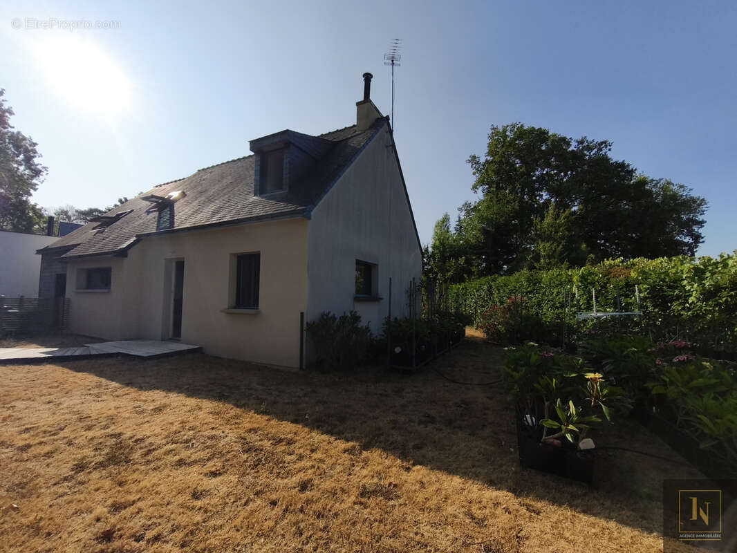 Immo-Vannes - Le Gorvello - 6 pièces - 4 chambres  - 107 m2 Hab - 140 m2 Sol- Parcelle 520 m2 - photo 12
