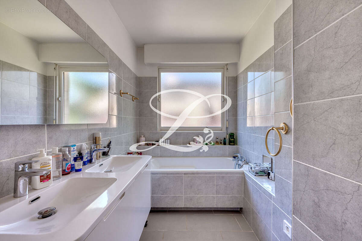 Appartement à MAISONS-LAFFITTE