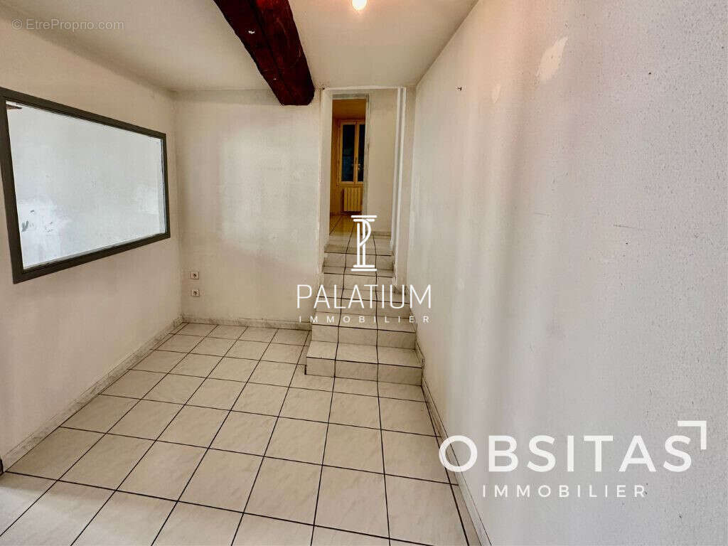 Appartement à FORCALQUIER