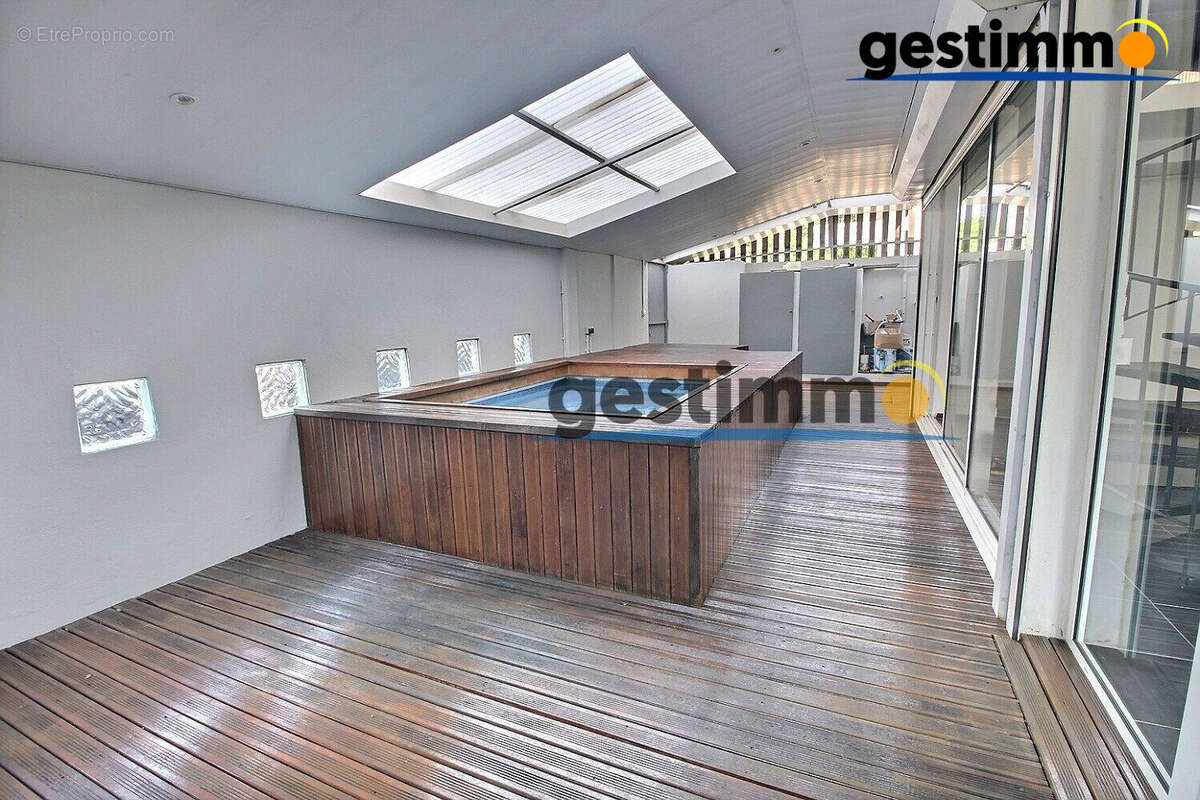 Appartement à CAYENNE