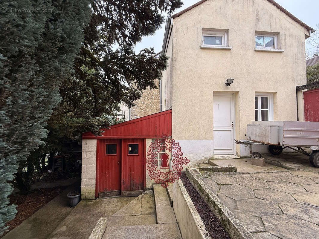 Maison à DONNEMARIE-DONTILLY