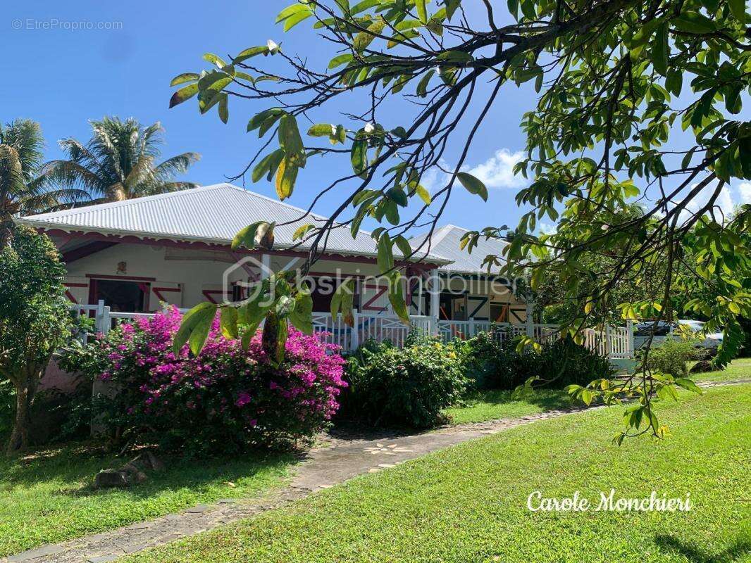 Maison à SAINTE-ROSE