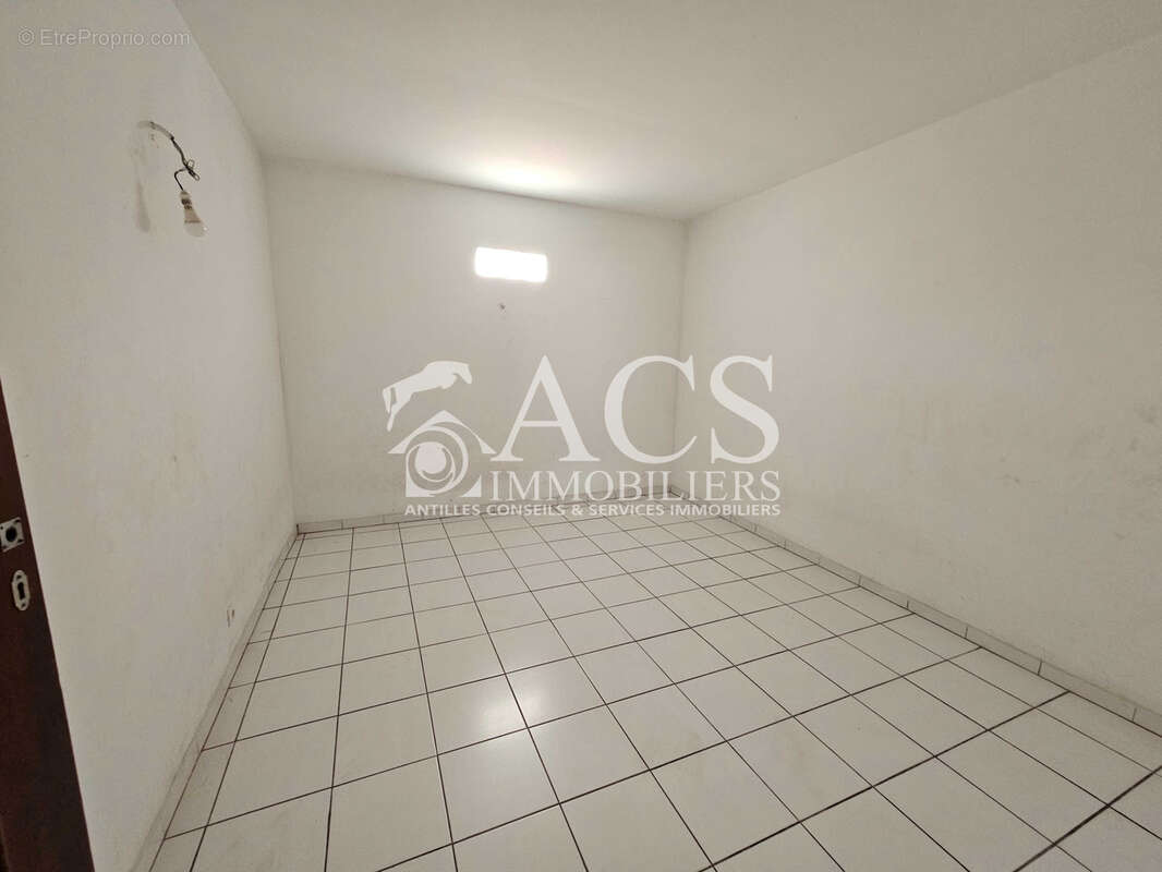 Appartement à SAINTE-LUCE