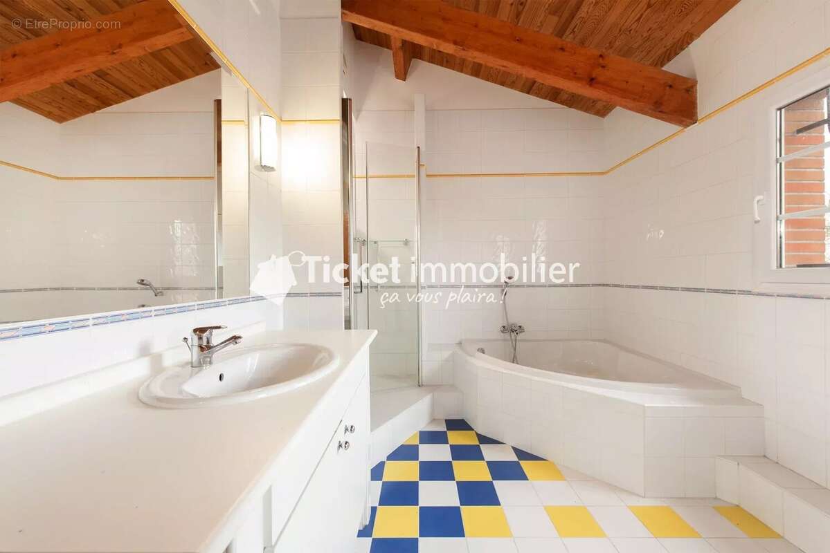 Maison à CORNEBARRIEU