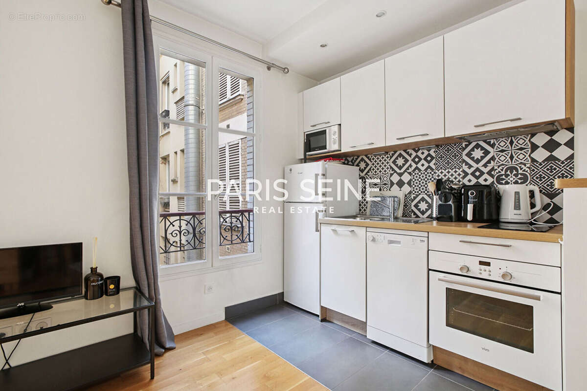 Appartement à PARIS-7E