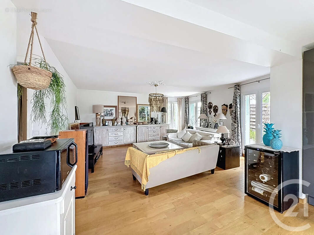 Appartement à CHAMPIGNY-SUR-MARNE